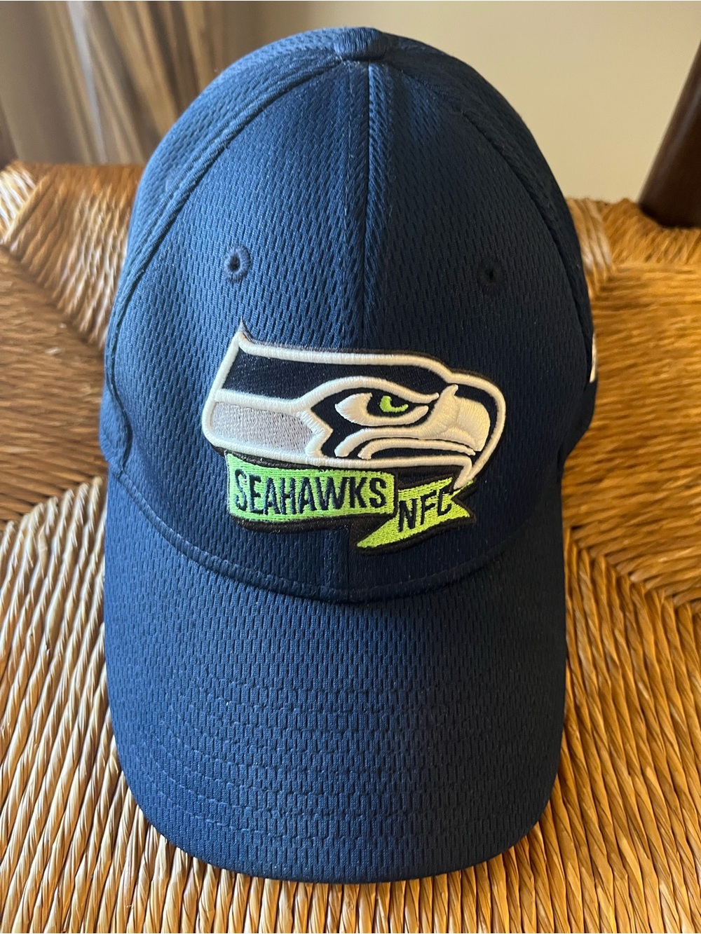 New Era Seattle Seahawks 39THIRTY NFL Sideline Flex Hat - Small/Medium